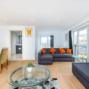  Apartment Canary Wharf/docklands/excel Spacious Apt E14 United Kingdom