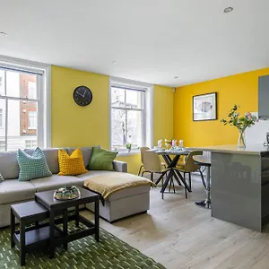  Apartment Central-few Steps From Beach United Kingdom